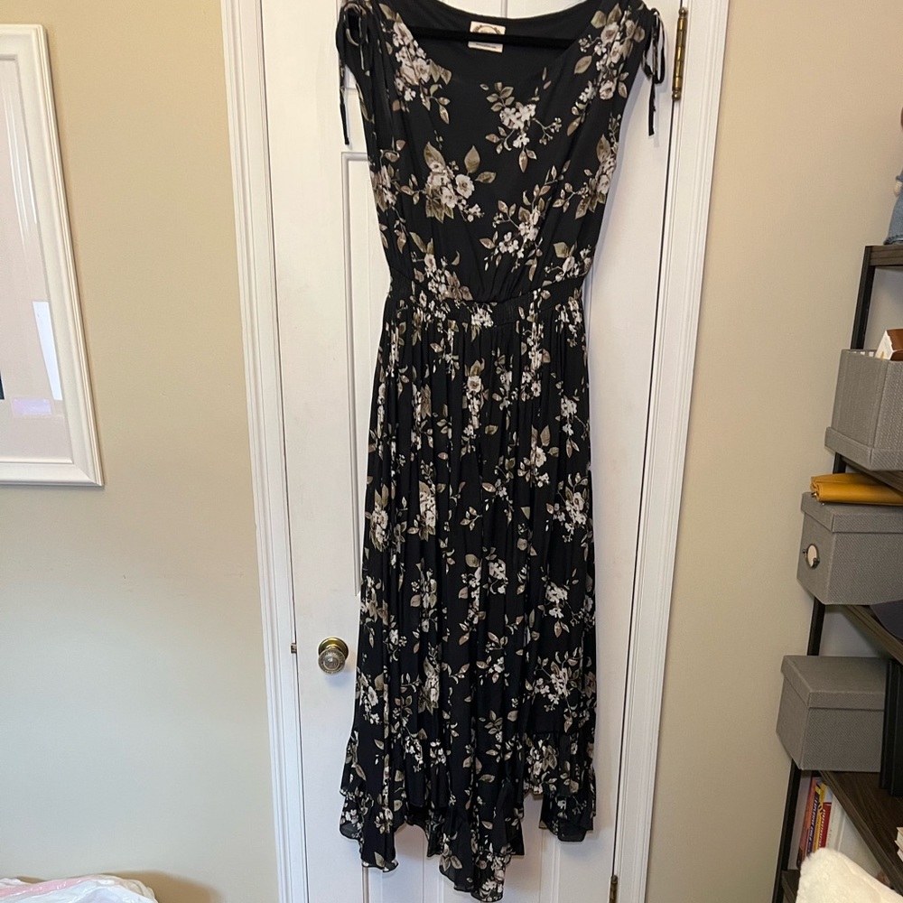 NWOT Joyfolie Katelle Dress in black floral size M